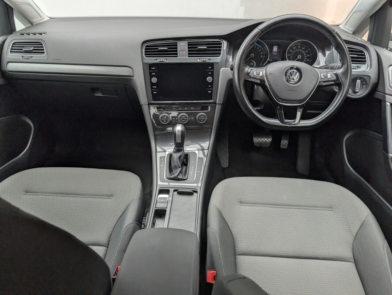 Used Volkswagen Golf 2020 for sale - 76781763: Photo 24