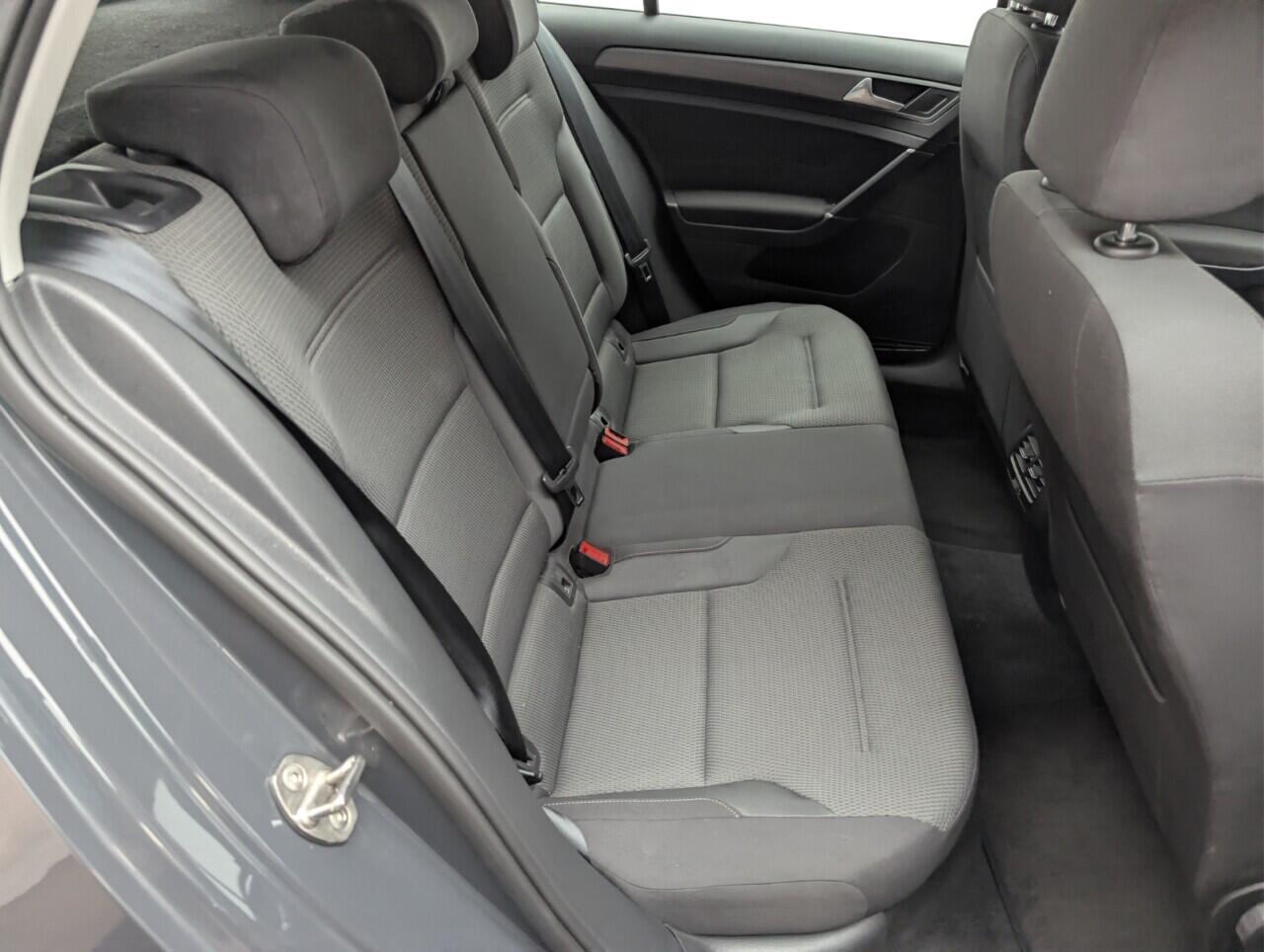 Used Volkswagen Golf 2020 for sale - 76781763: Photo 25