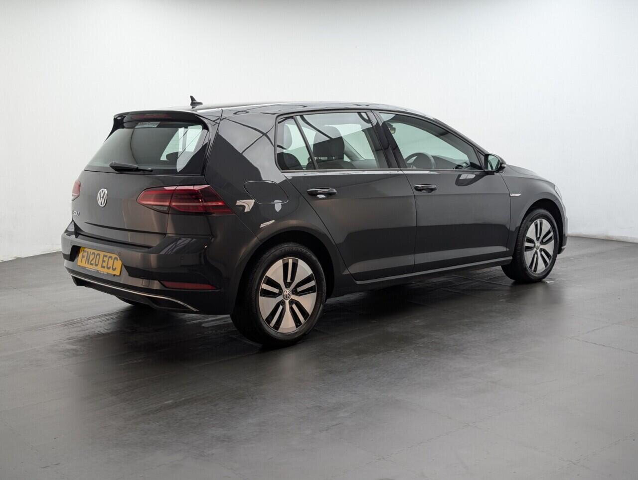 Used Volkswagen Golf 2020 for sale - 76781763: Photo 8