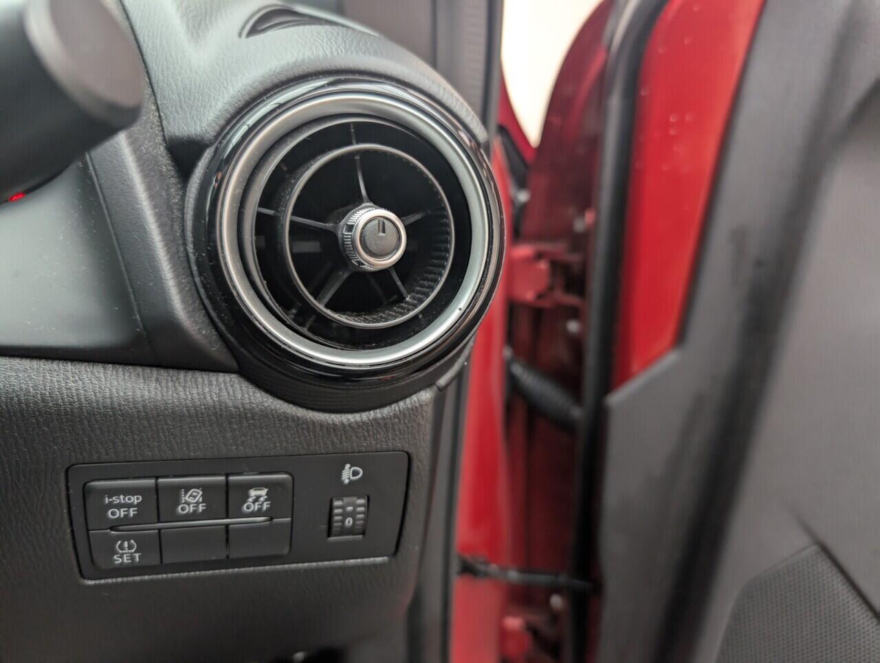 Used Mazda Mazda2 2018 for sale - 76424115: Photo 22