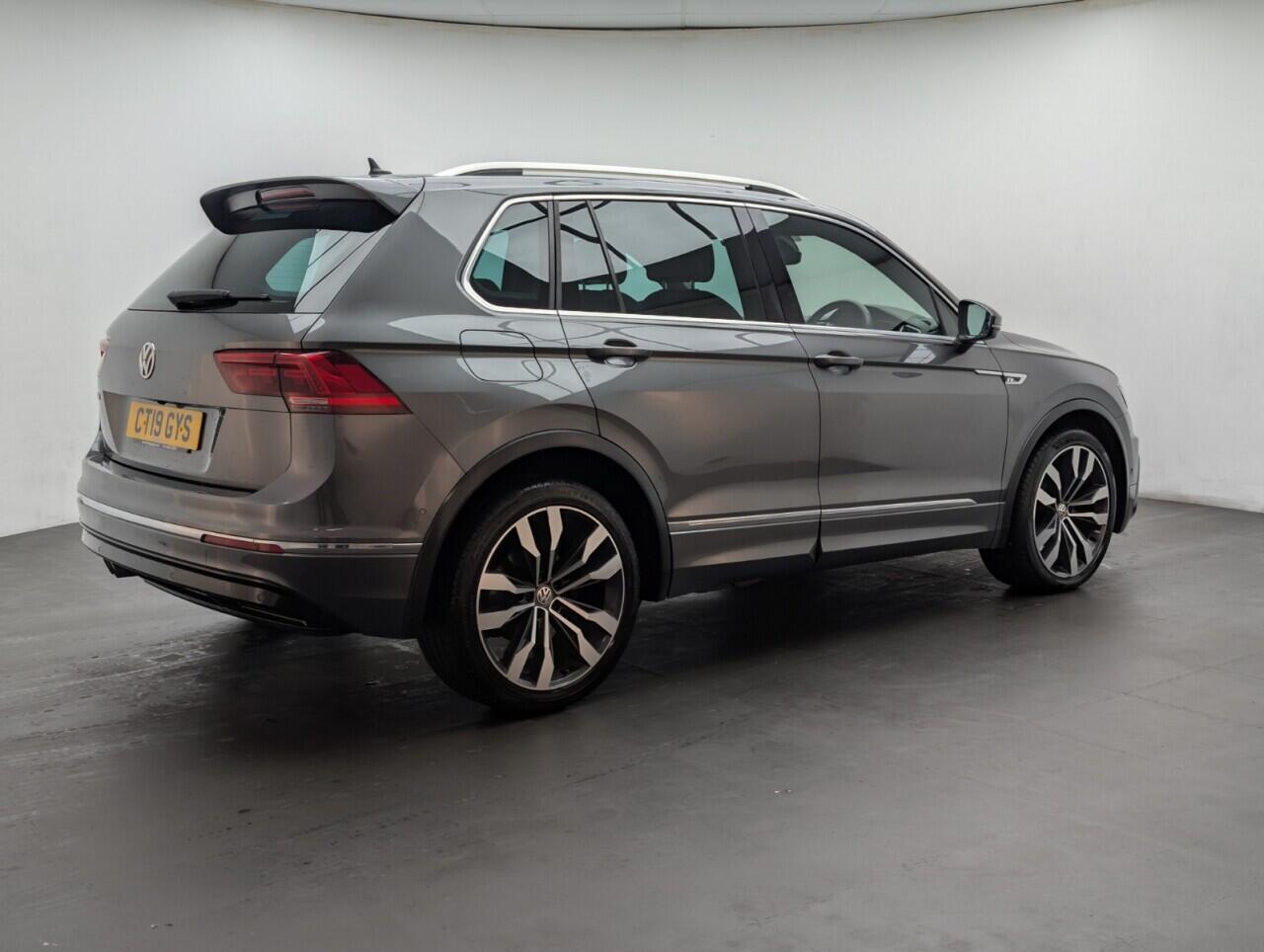 Used Volkswagen Tiguan 2019 for sale - 76422699: Photo 8