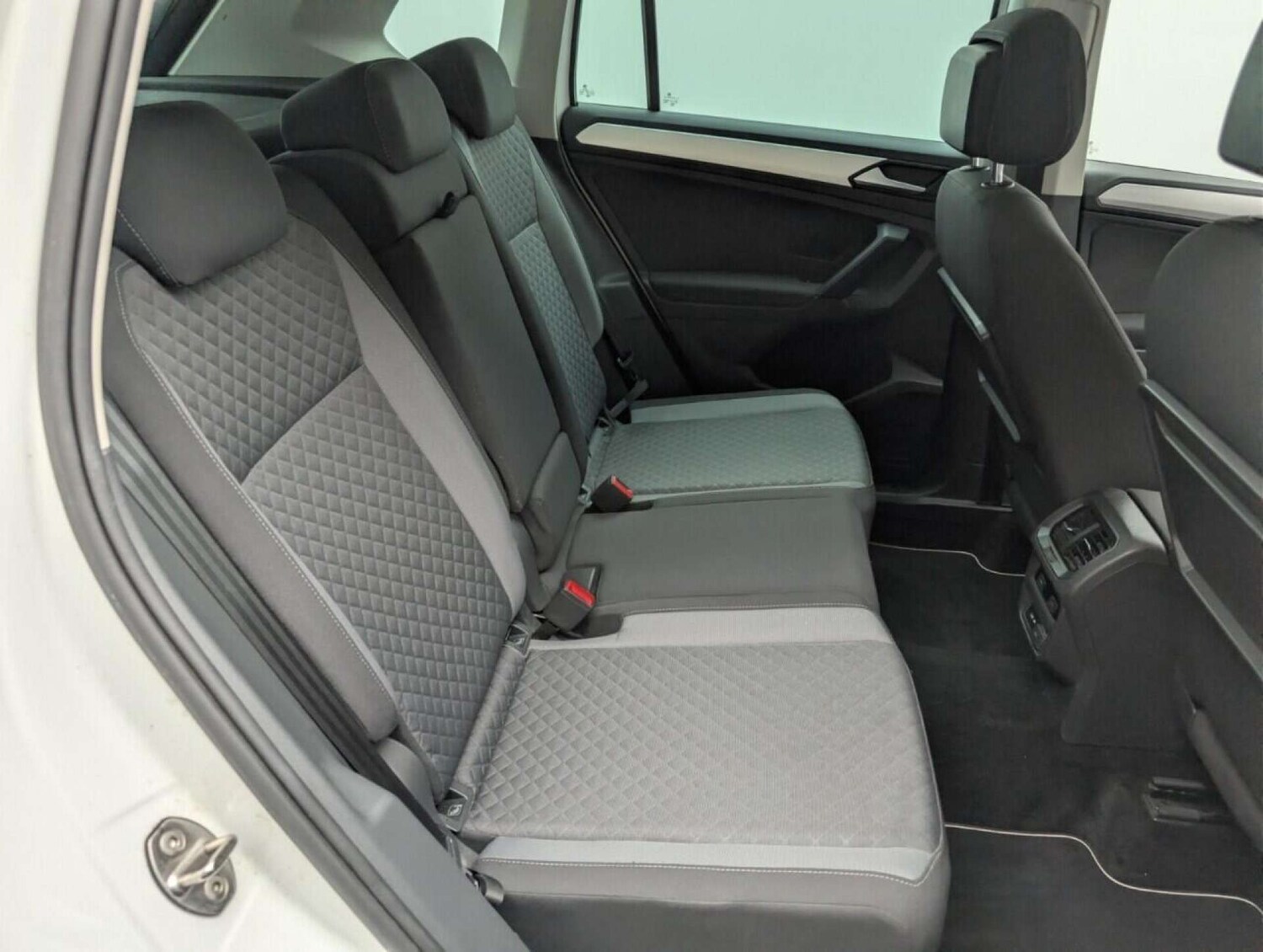 Used Volkswagen Tiguan 2019 for sale - 77714340: Photo 22