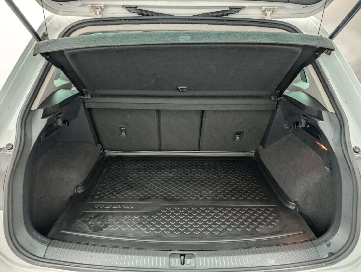 Used Volkswagen Tiguan 2019 for sale - 77714340: Photo 23