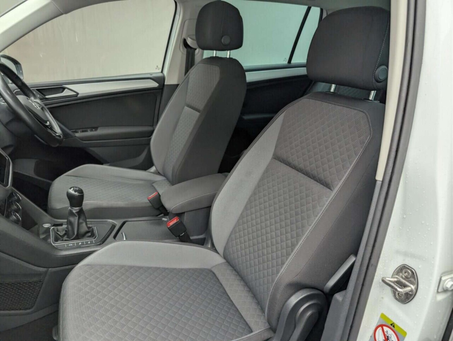 Used Volkswagen Tiguan 2019 for sale - 77714340: Photo 25