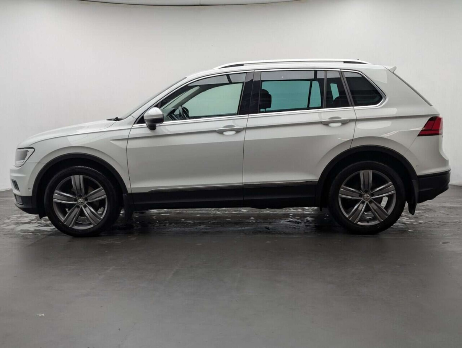 Used Volkswagen Tiguan 2019 for sale - 77714340: Photo 5