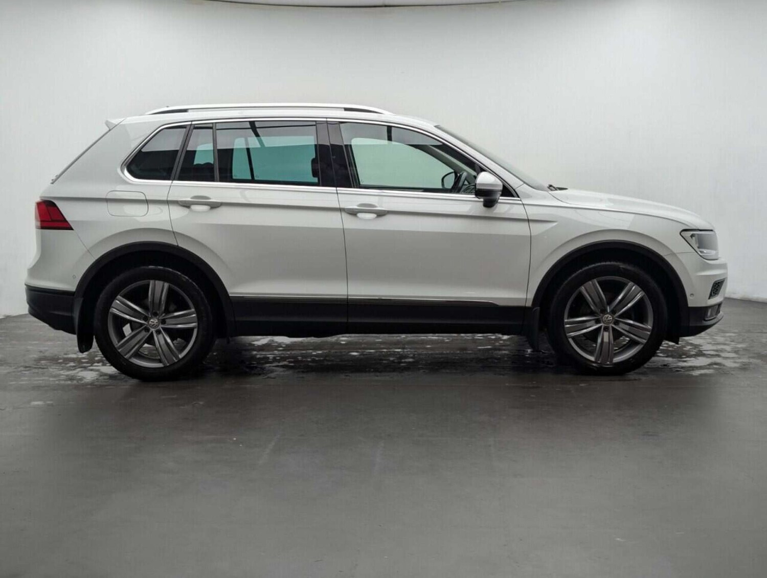 Used Volkswagen Tiguan 2019 for sale - 77714340: Photo 9