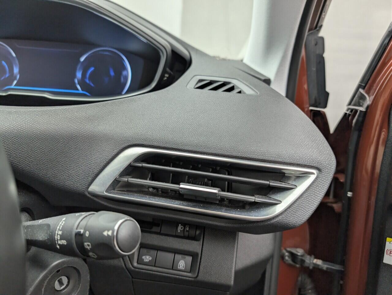 Used Peugeot 3008 2017 for sale - 77626259: Photo 19