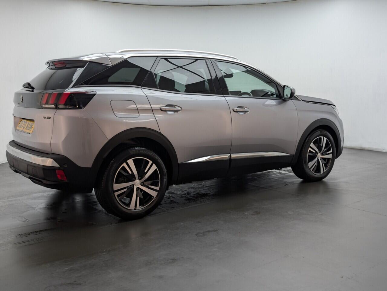 Used Peugeot 3008 2020 for sale - 77091608: Photo 8