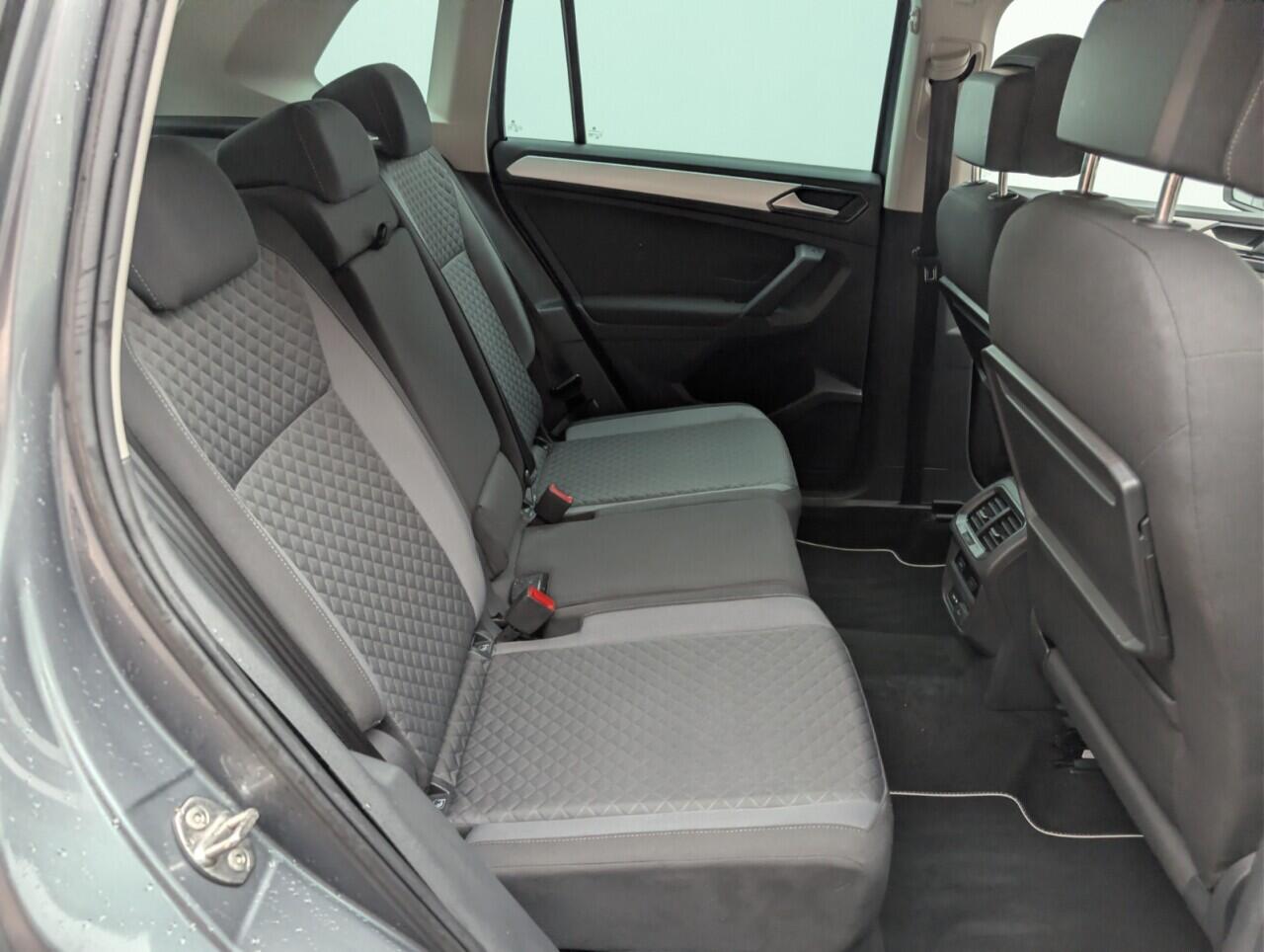 Used Volkswagen Tiguan 2018 for sale - 76560969: Photo 25