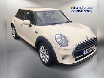 Used MINI Hatch 2018 for sale - 76484706: Photo