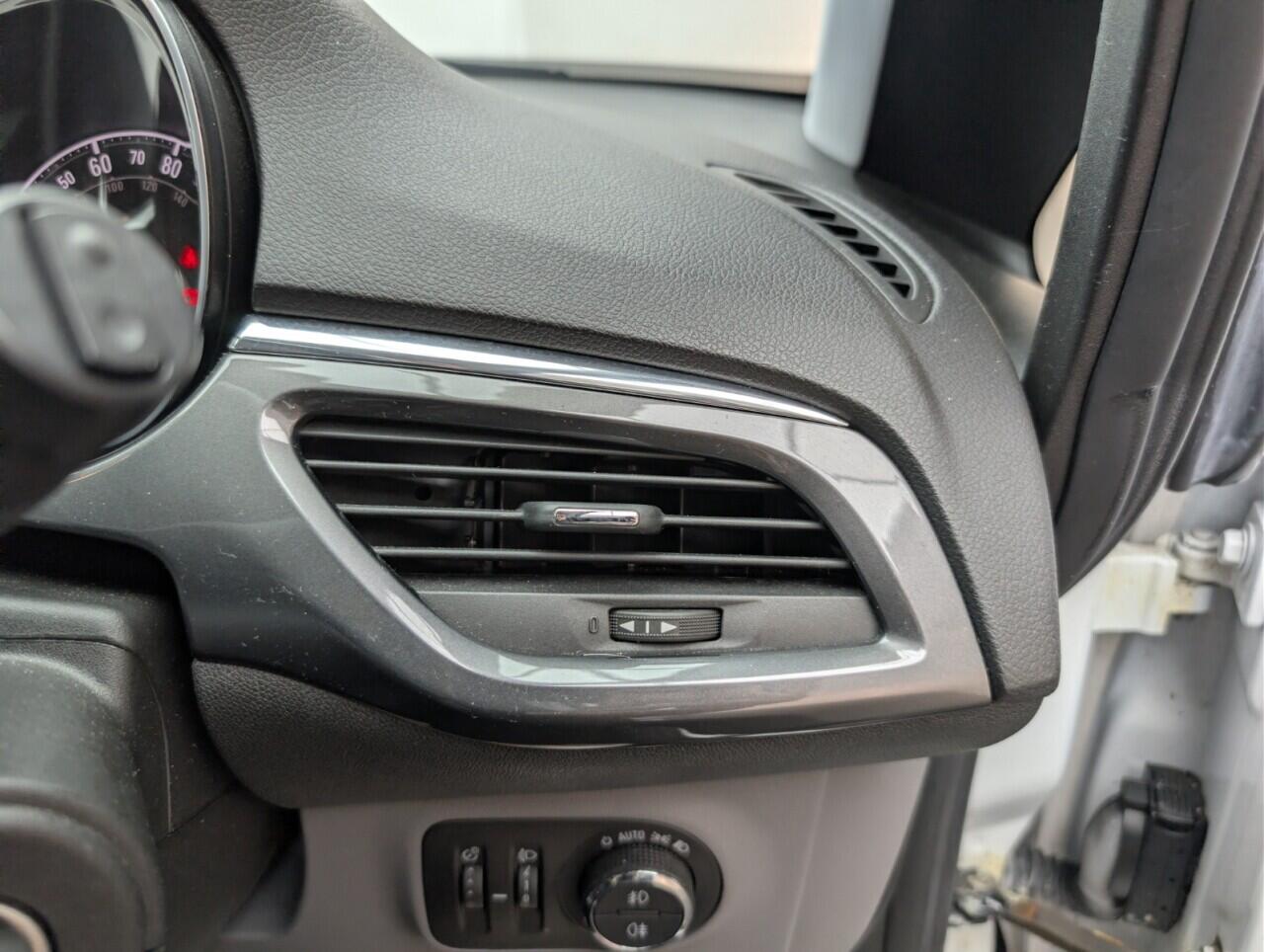 Used Vauxhall Corsa 2017 for sale - 76781108: Photo 18