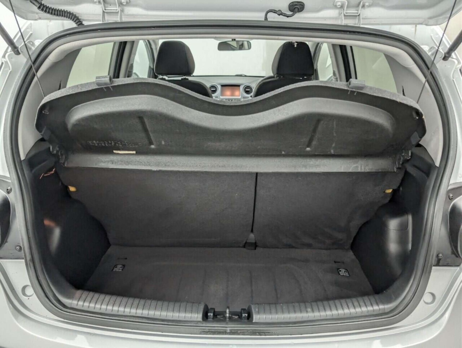 Used Hyundai i10 2019 for sale - 77713212: Photo 24