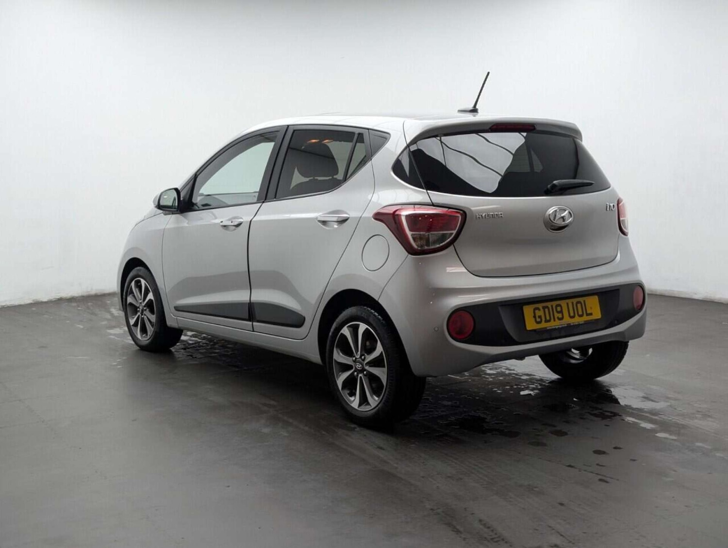 Used Hyundai i10 2019 for sale - 77713212: Photo 5