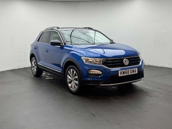 Used Volkswagen T-Roc 2018 for sale - 78980527: Photo