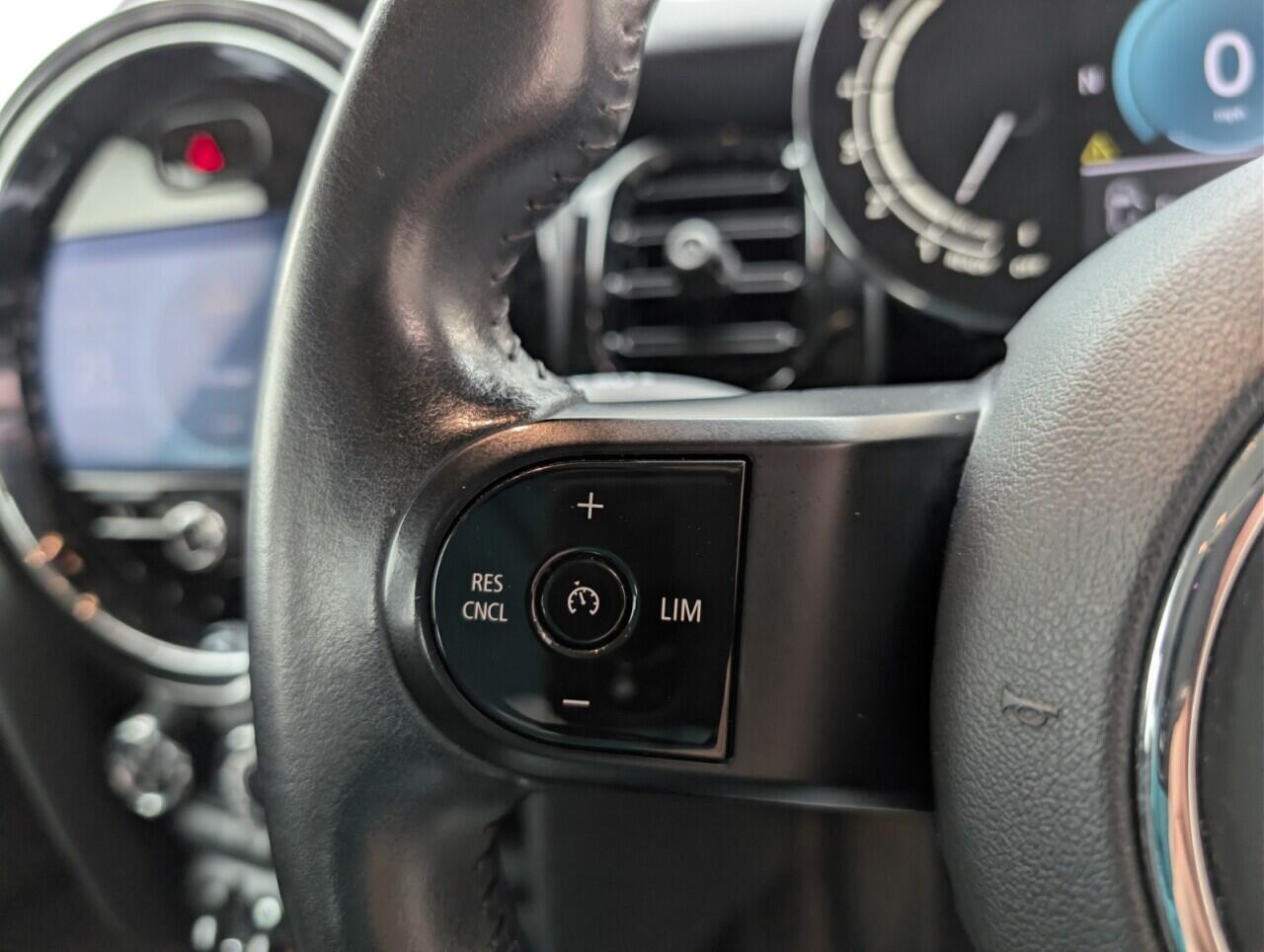 Used MINI Hatch 2021 for sale - 76521890: Photo 18