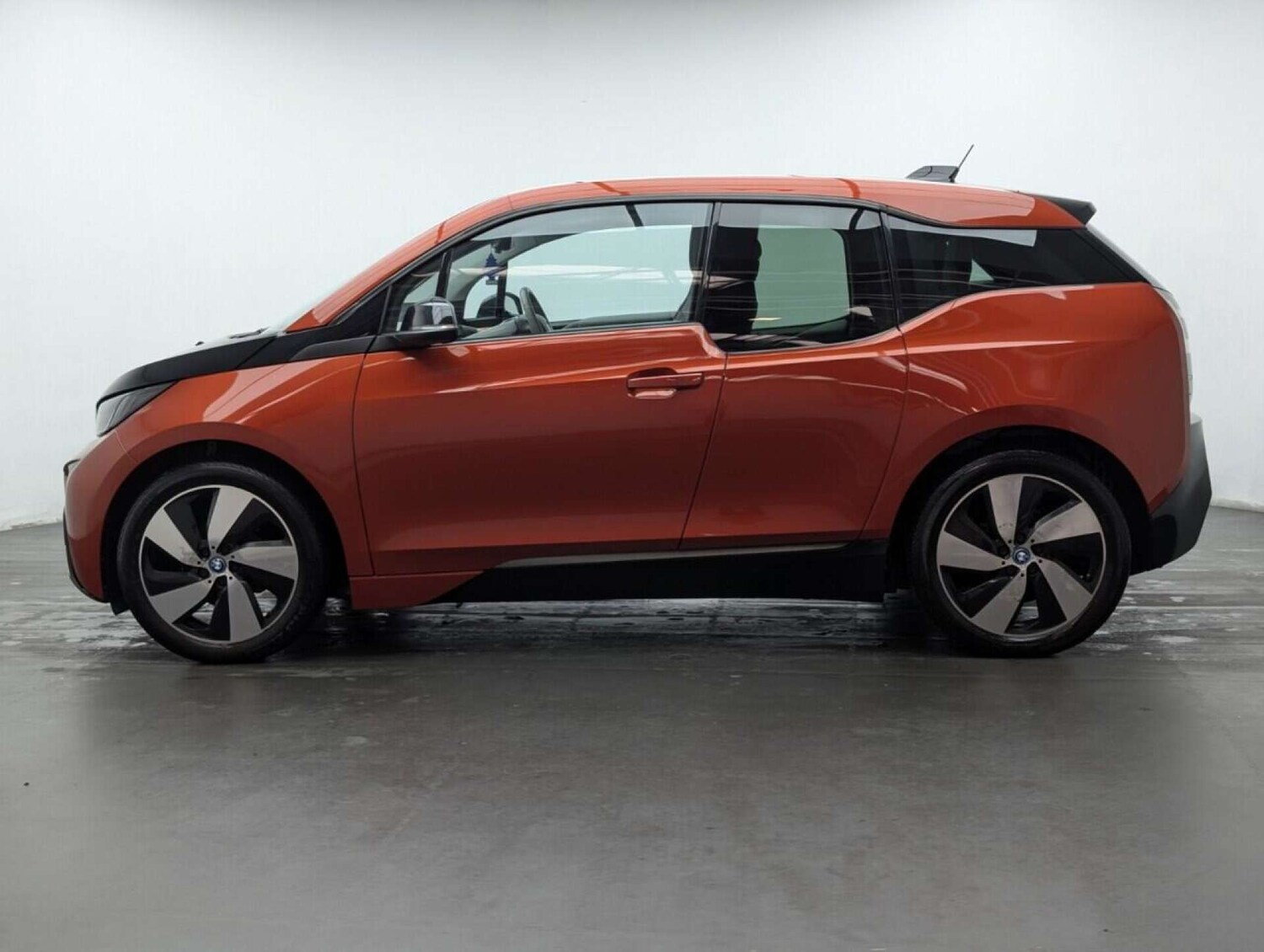 Used BMW i3 2016 for sale - 77714799: Photo 16