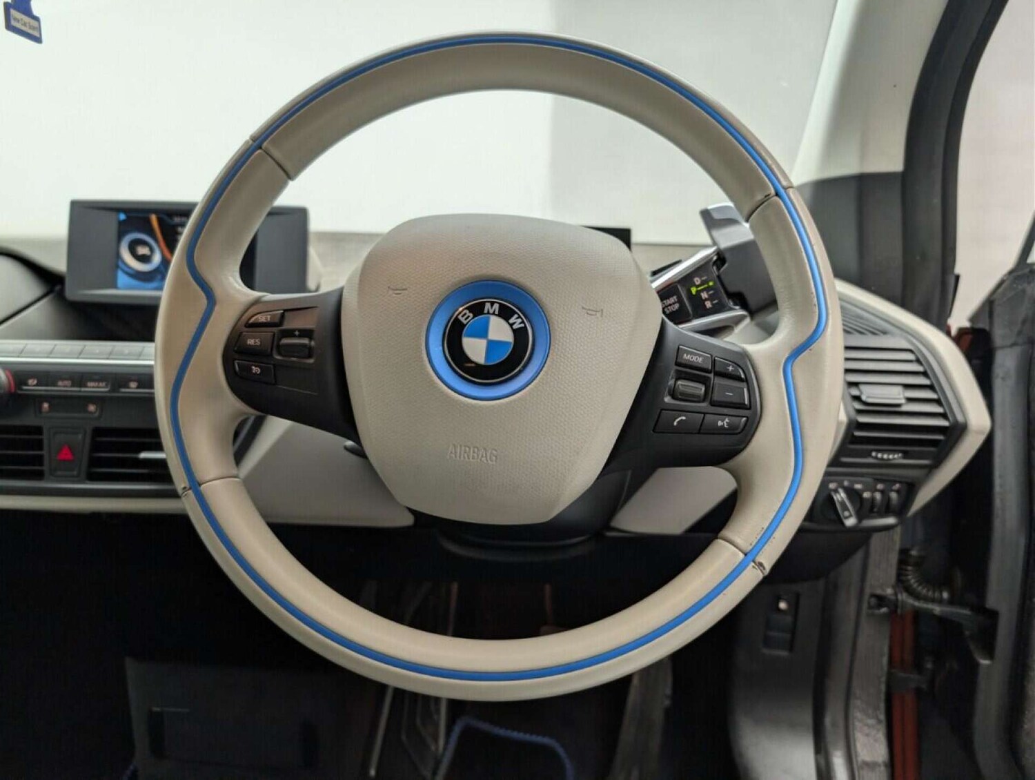 Used BMW i3 2016 for sale - 77714799: Photo 32