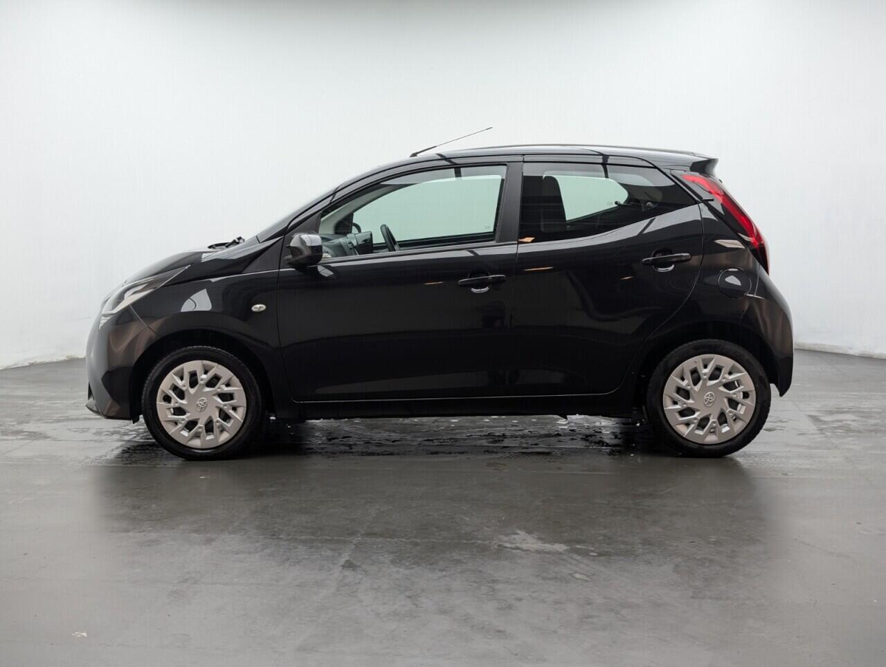 Used Toyota AYGO 2020 for sale - 77637935: Photo 5