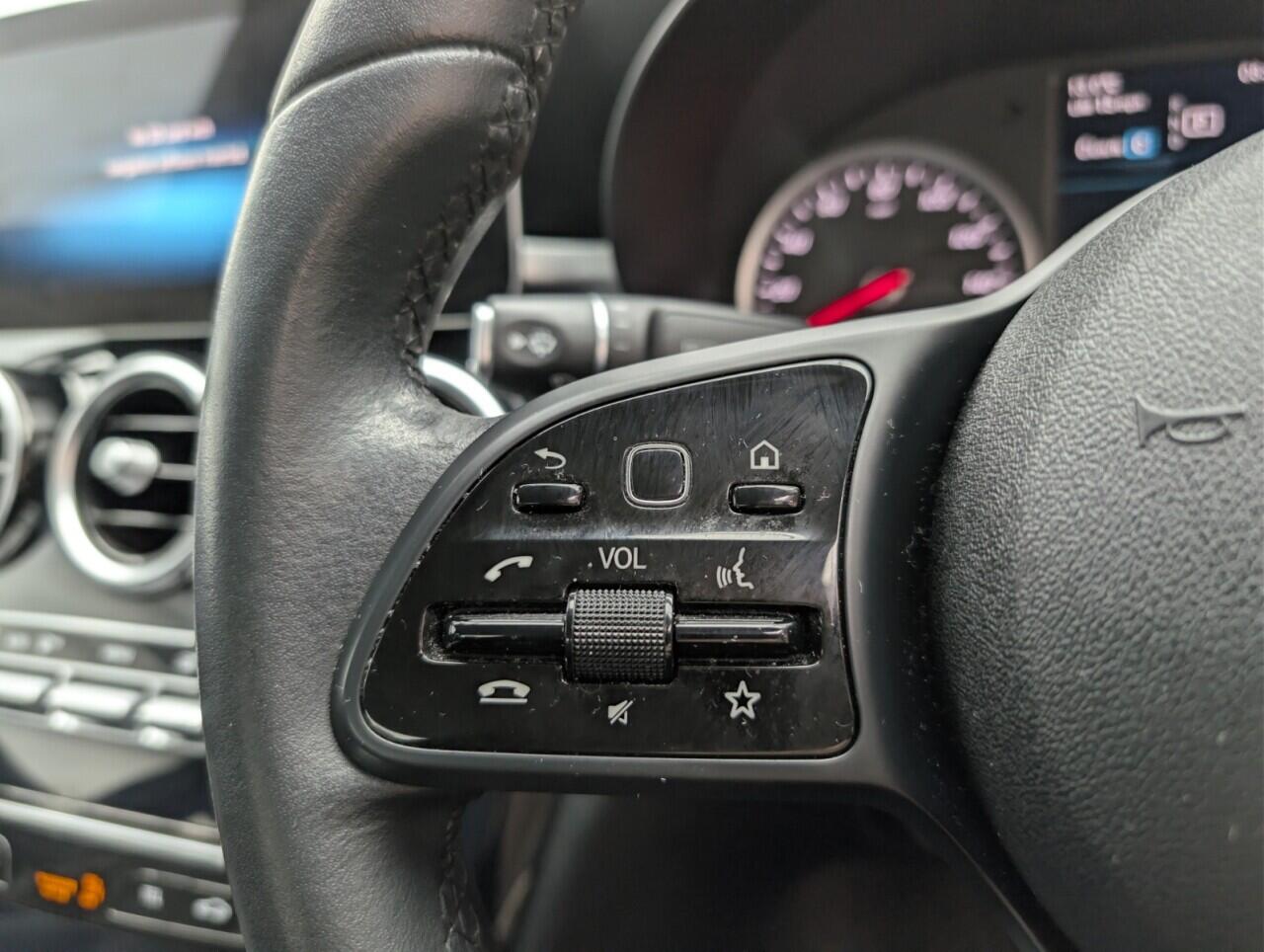 Used Mercedes-Benz C Class 2018 for sale - 77029182: Photo 18