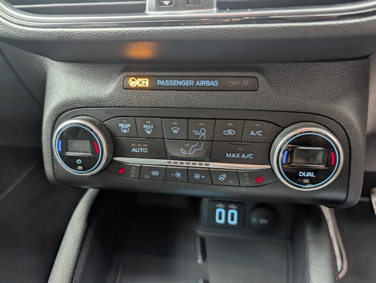 Used Ford Focus 2021 for sale - 76422930: Photo 17