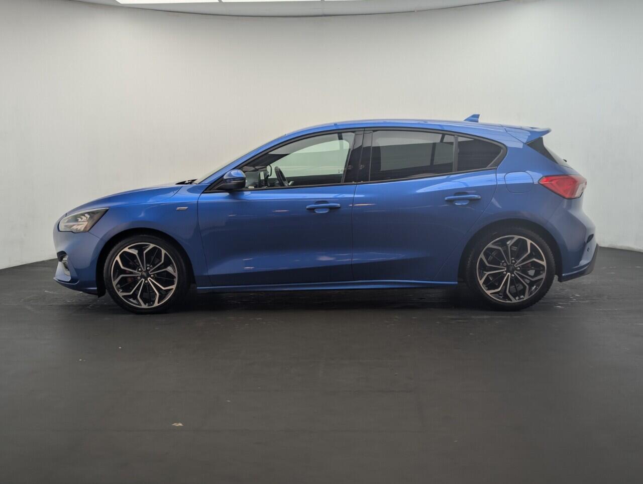 Used Ford Focus 2021 for sale - 76422930: Photo 5