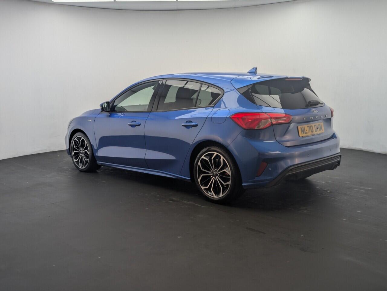 Used Ford Focus 2021 for sale - 76422930: Photo 6