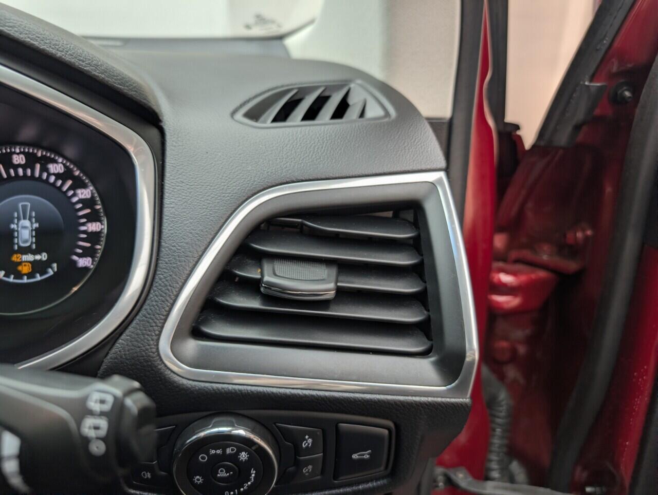 Used Ford Edge 2017 for sale - 76423030: Photo 32