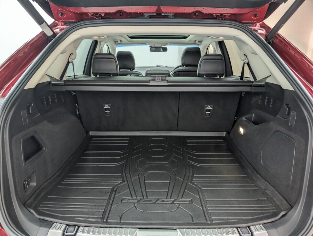 Used Ford Edge 2017 for sale - 76423030: Photo 39