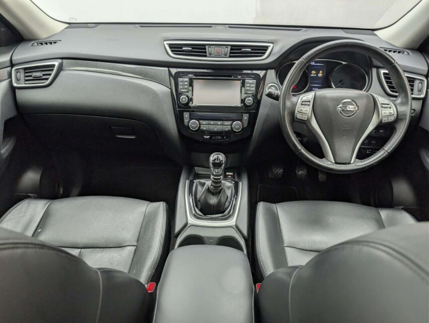Used Nissan X-Trail 2015 for sale - 77714845: Photo 24