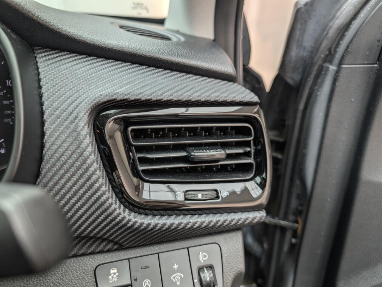 Used Kia Stonic 2022 for sale - 76423512: Photo 21