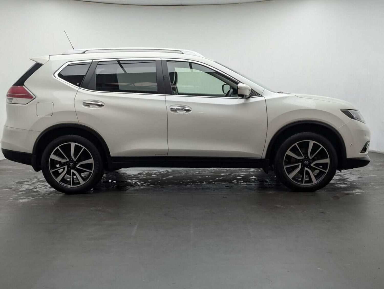 Used Nissan X-Trail 2015 for sale - 77891799: Photo 11