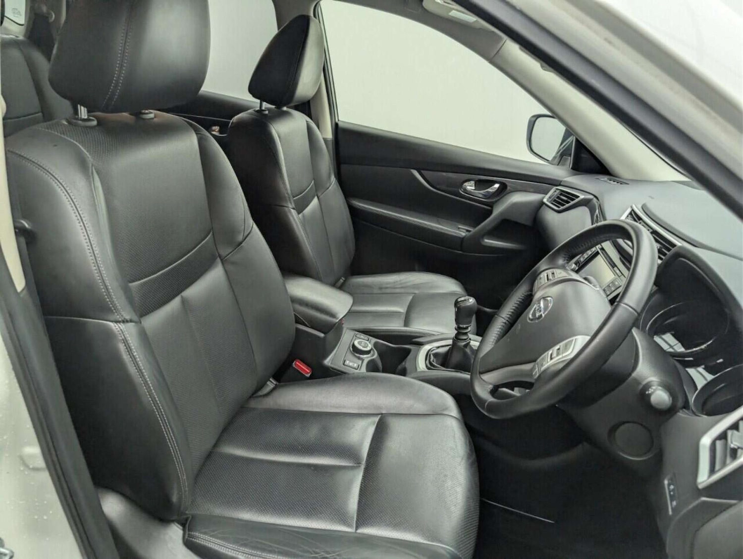 Used Nissan X-Trail 2015 for sale - 77891799: Photo 14