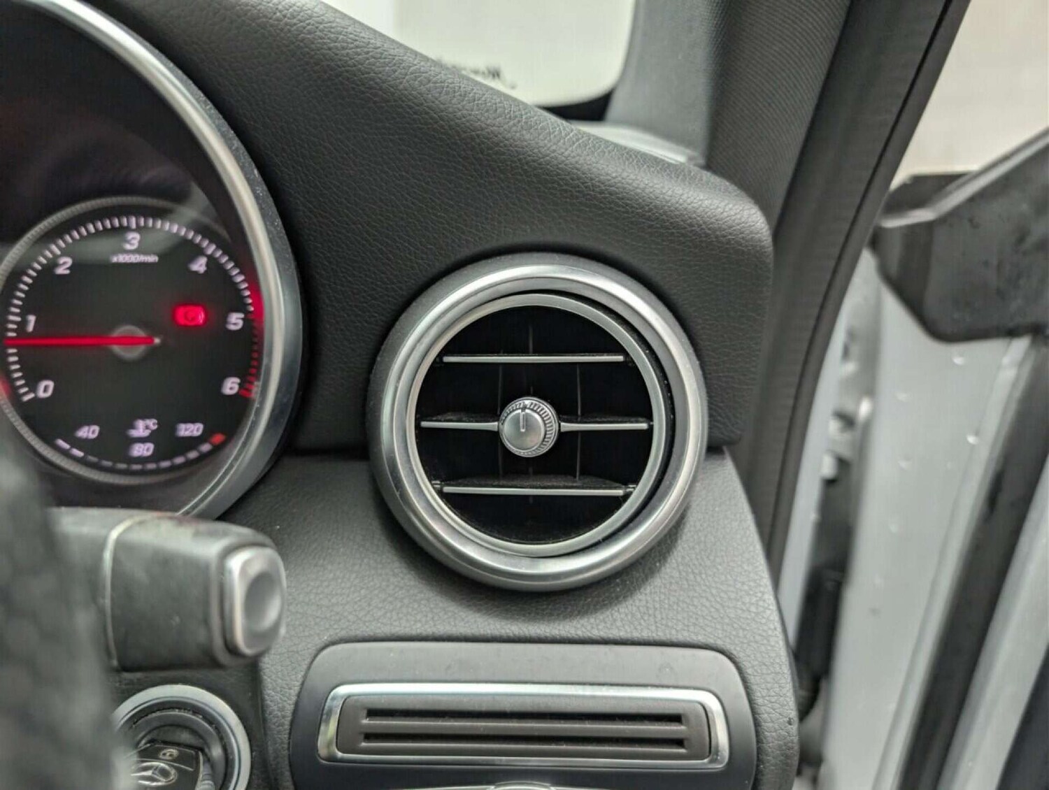 Used Mercedes-Benz C Class 2016 for sale - 77714930: Photo 18