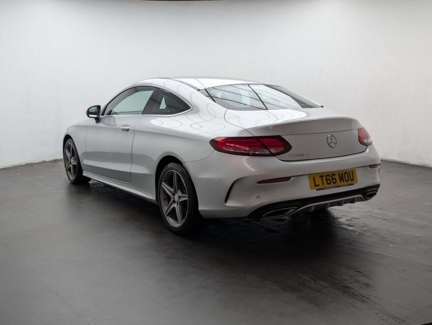 Used Mercedes-Benz C Class 2016 for sale - 77714930: Photo 6