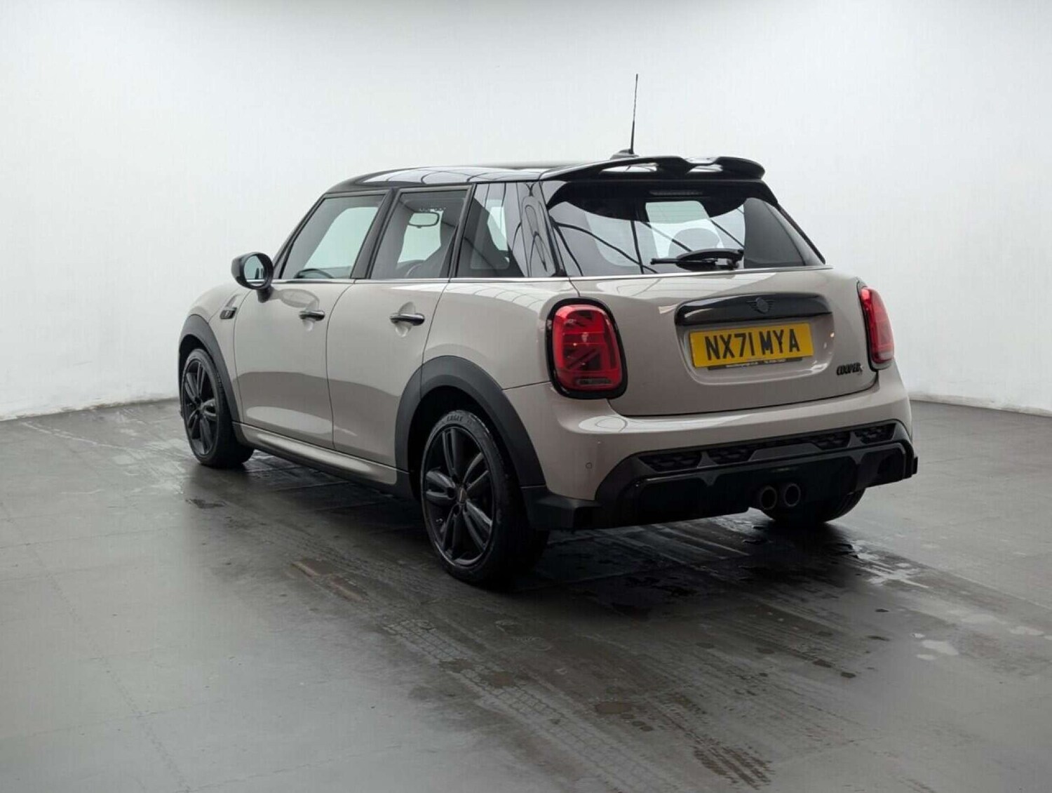 Used MINI Hatch 2021 for sale - 77713597: Photo 6