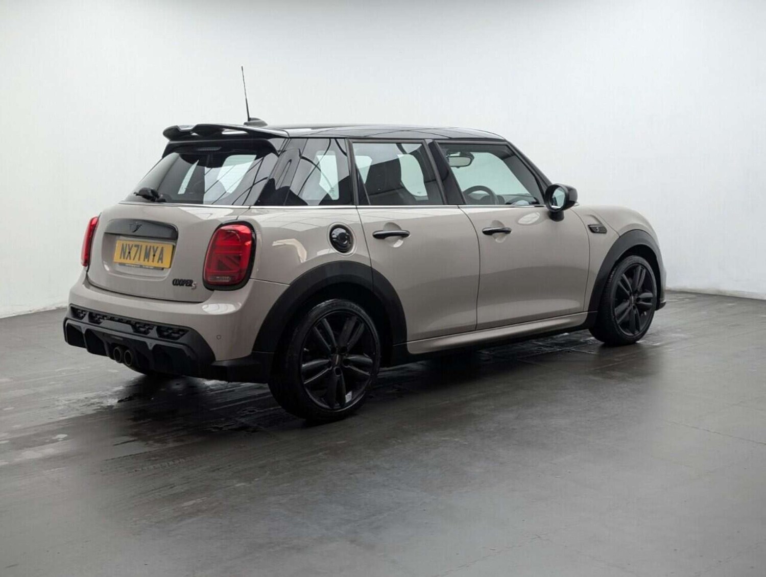 Used MINI Hatch 2021 for sale - 77713597: Photo 8