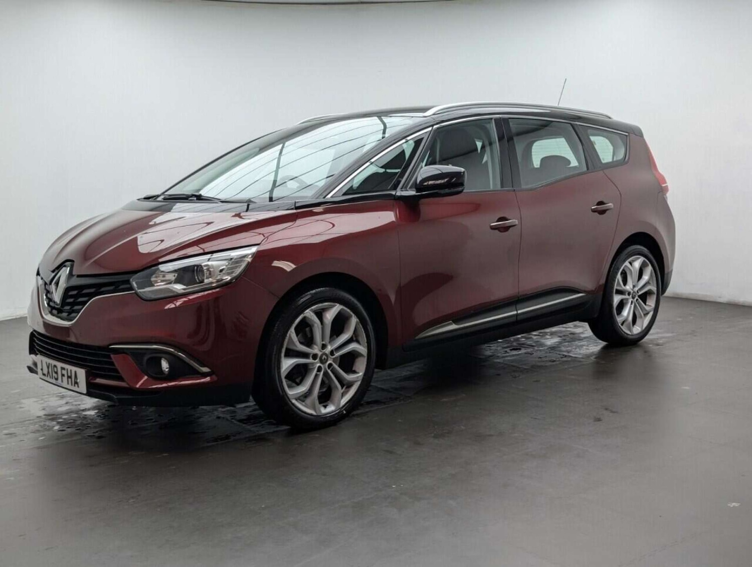 Used Renault Grand Scenic 2019 for sale - 77714654: Photo 4