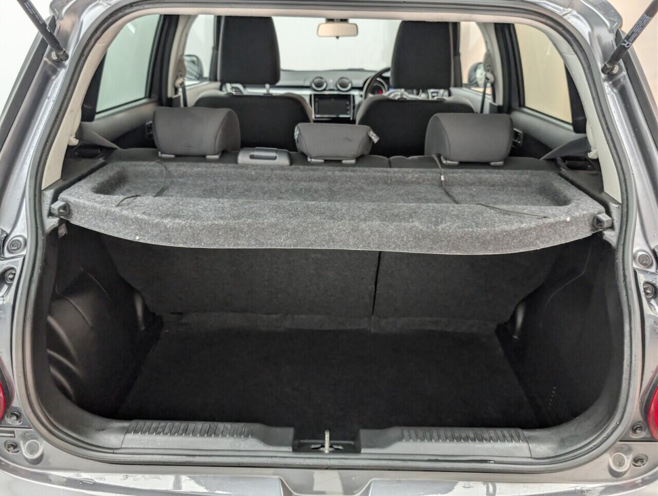 Used Suzuki Swift 2022 for sale - 76620419: Photo 26