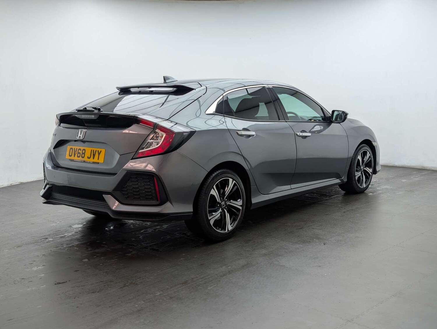 Used Honda Civic 2018 for sale - 77998557: Photo 10