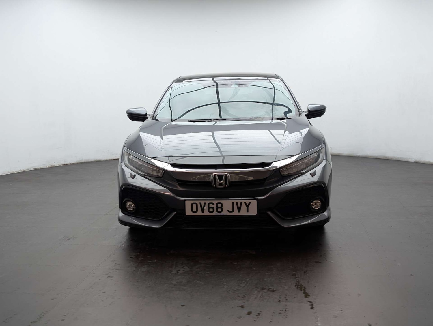 Used Honda Civic 2018 for sale - 77998557: Photo 3