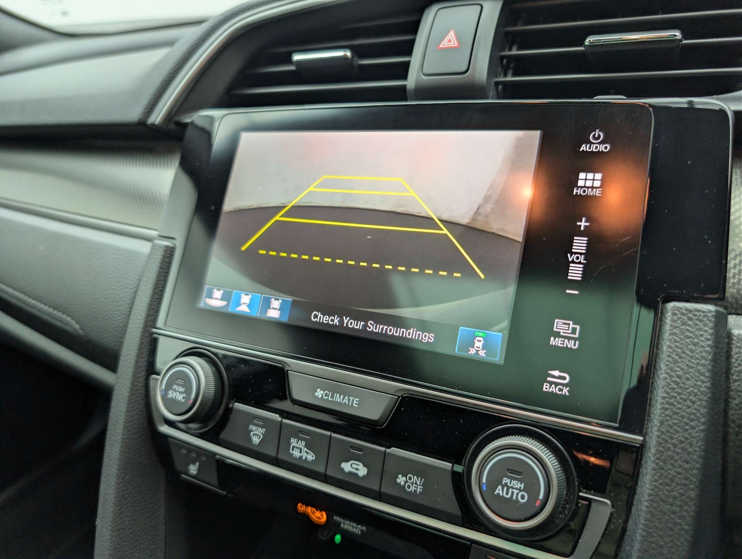 Used Honda Civic 2018 for sale - 77998557: Photo 30