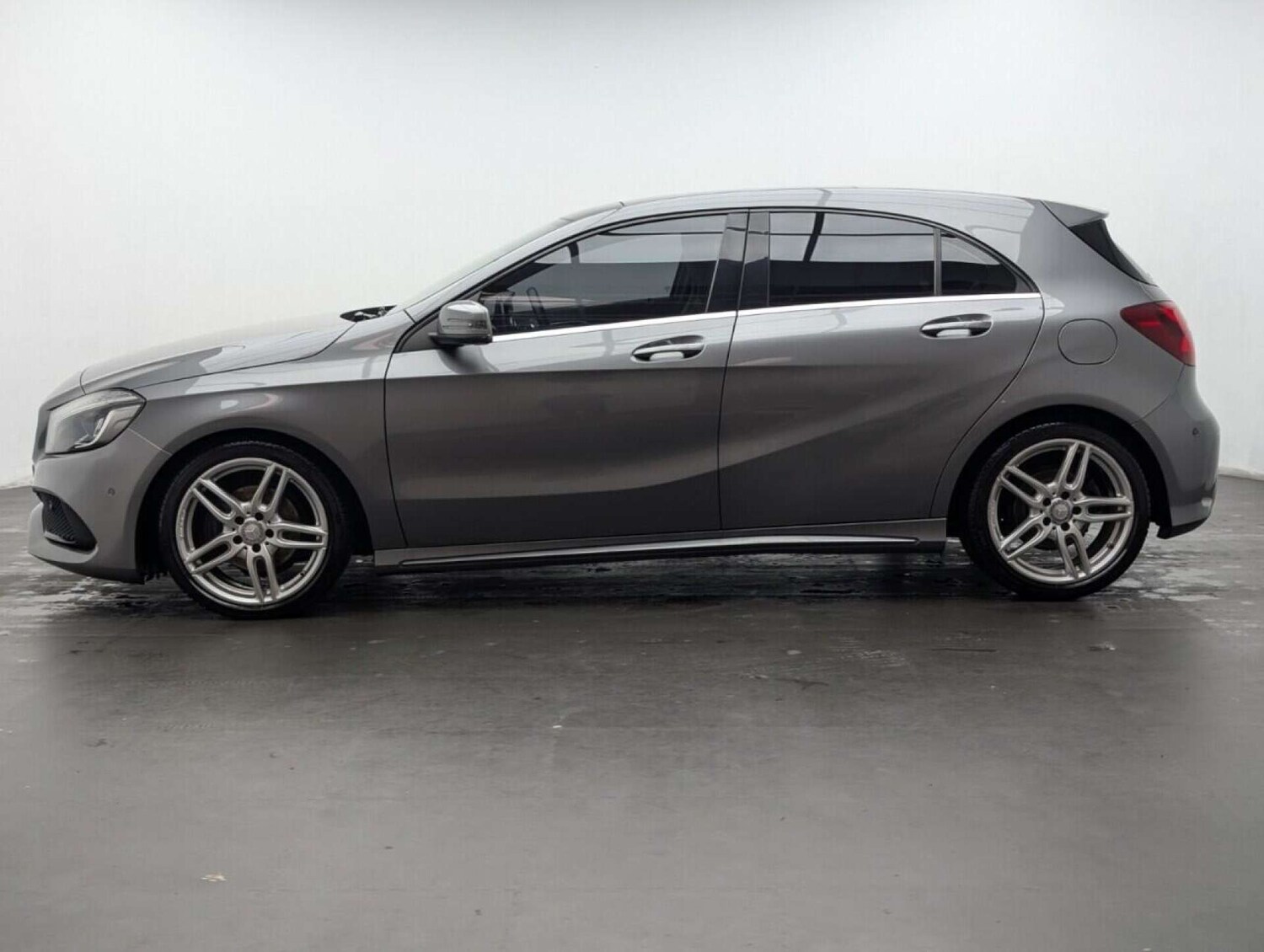 Used Mercedes-Benz A-Class 2016 for sale - 77714233: Photo 16