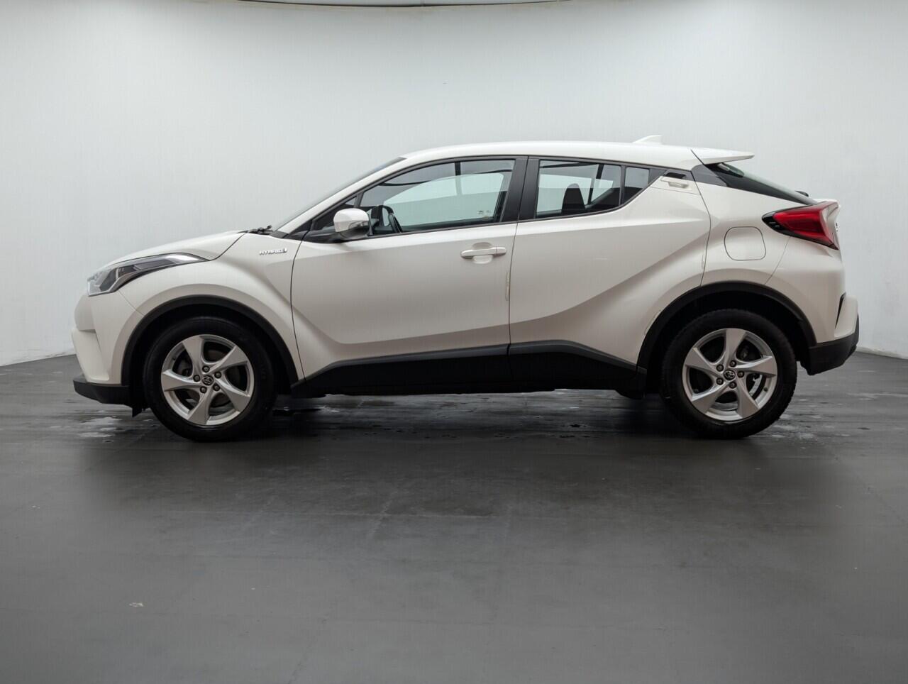 Used Toyota C-HR 2019 for sale - 77073928: Photo 5