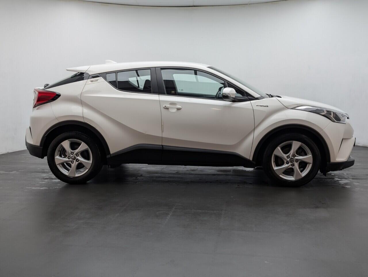 Used Toyota C-HR 2019 for sale - 77073928: Photo 9