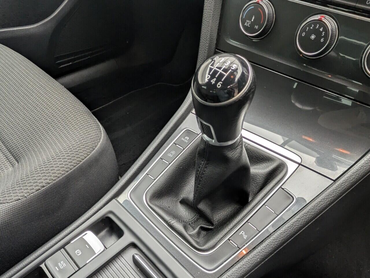 Used Volkswagen Golf 2019 for sale - 76425275: Photo 18