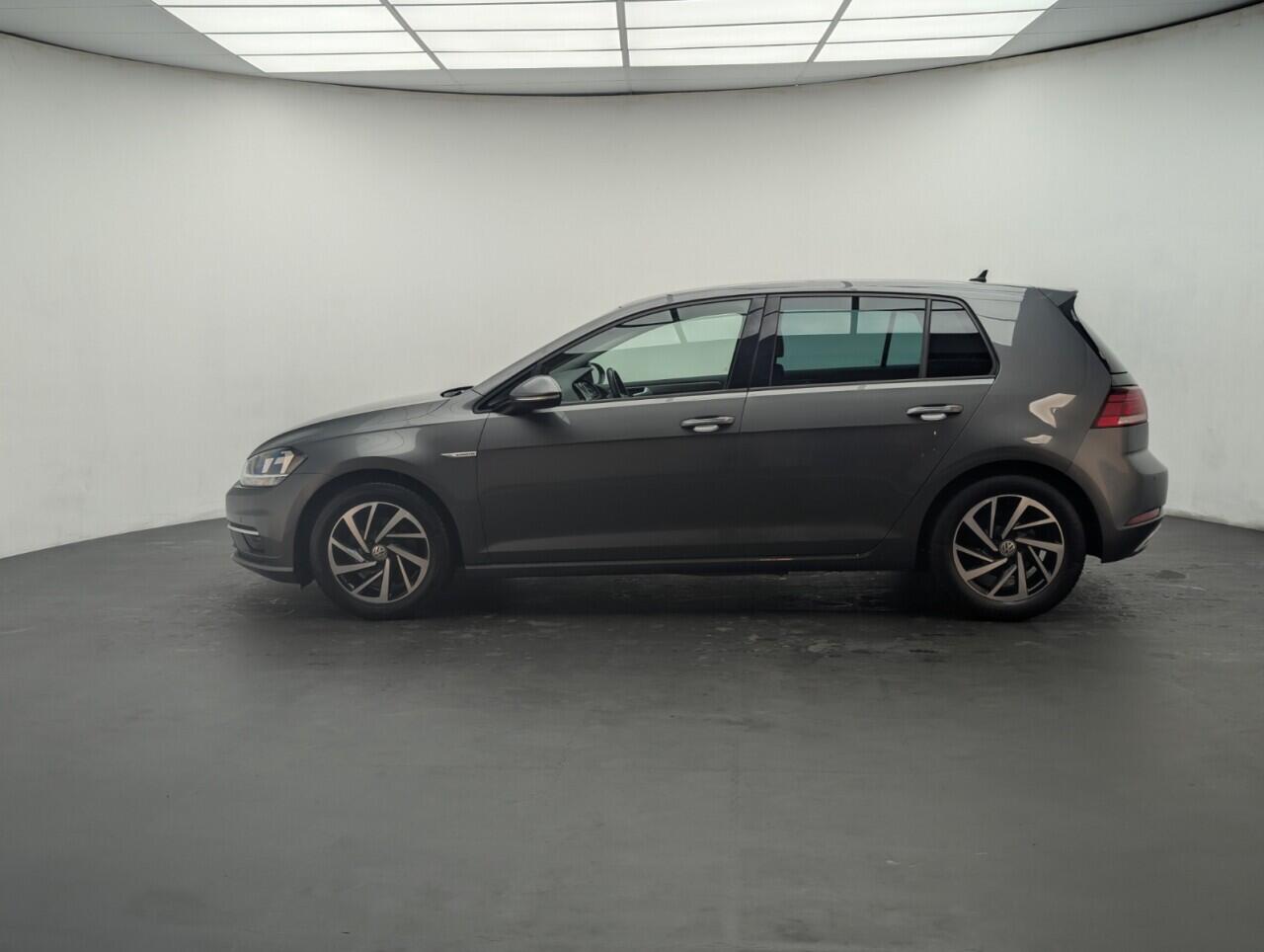 Used Volkswagen Golf 2019 for sale - 76425275: Photo 5