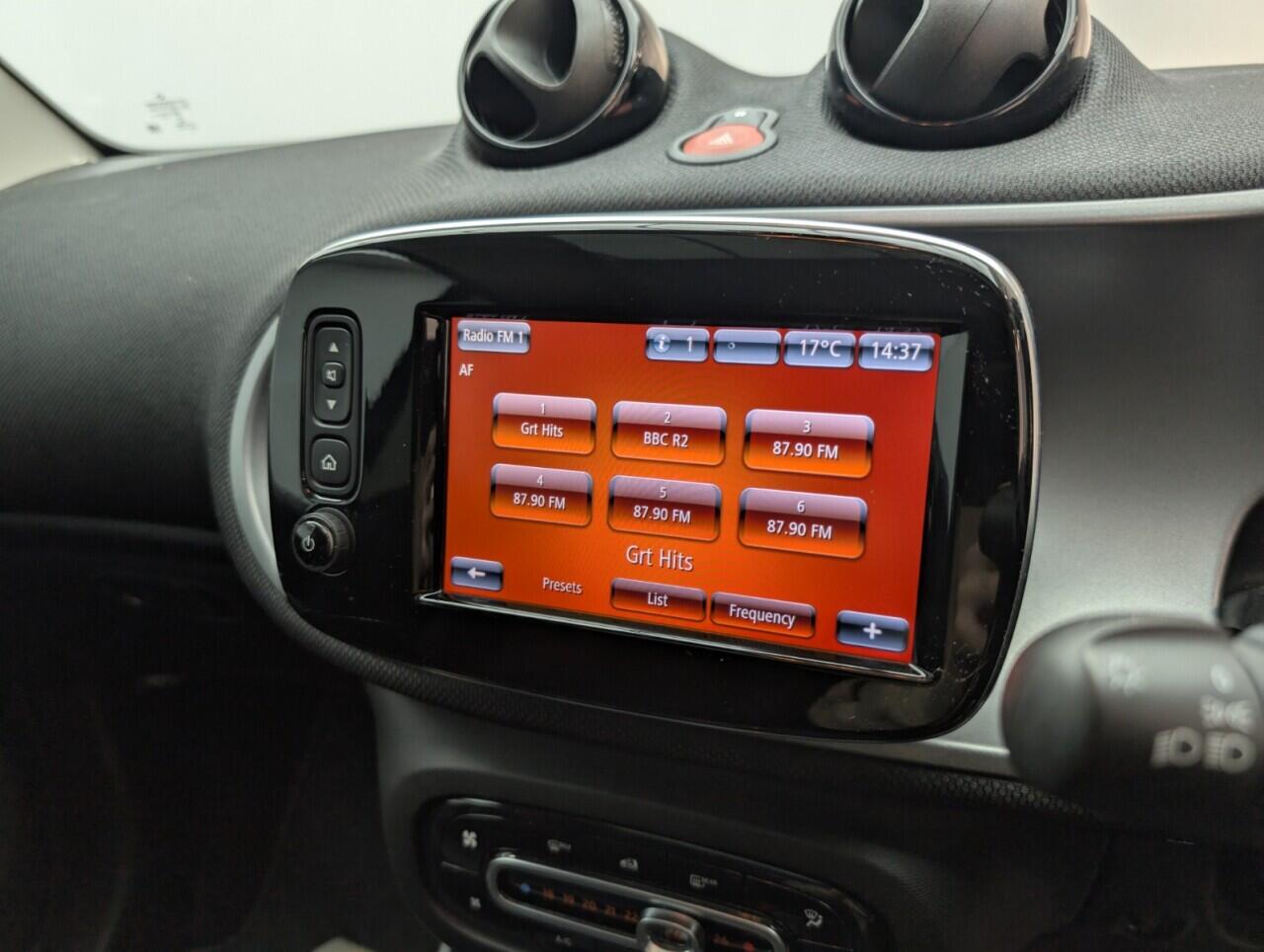 Used smart fortwo 2019 for sale - 77108924: Photo 13