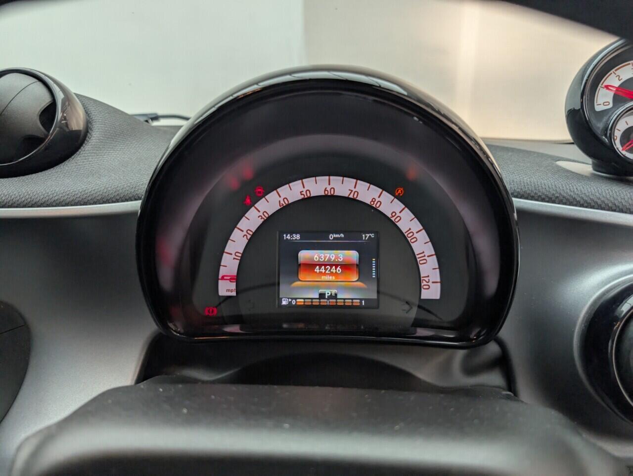 Used smart fortwo 2019 for sale - 77108924: Photo 17