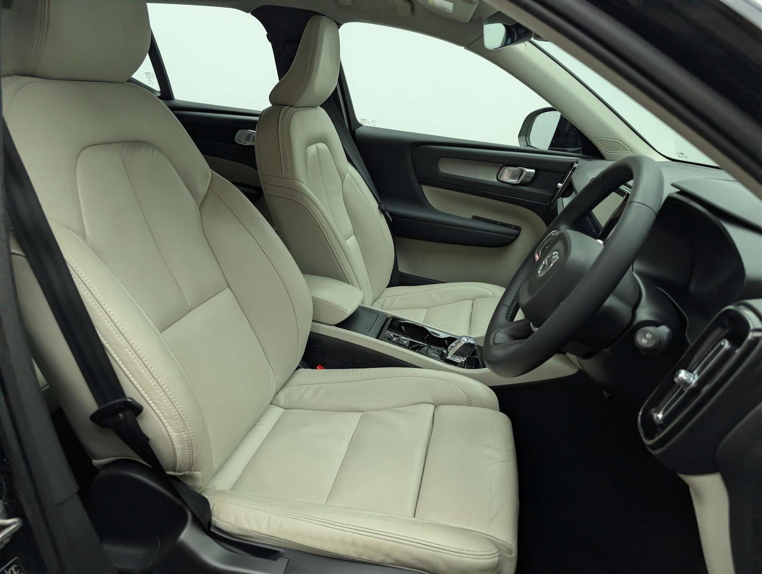 Used Volvo XC40 2021 for sale - 78014297: Photo 13