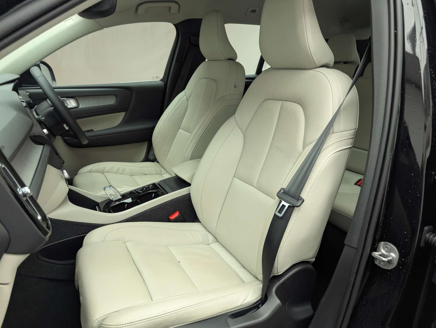 Used Volvo XC40 2021 for sale - 78014297: Photo 15